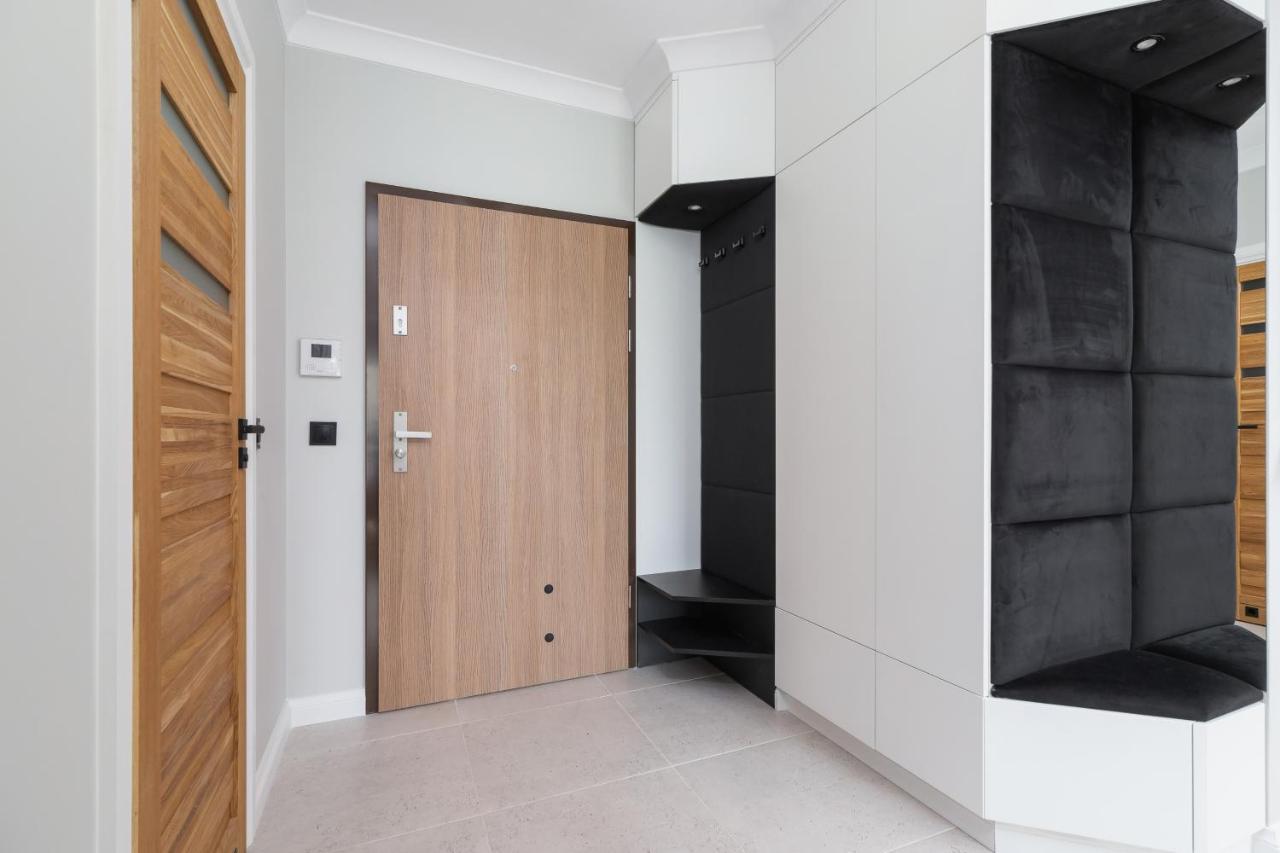 Lema Near Tauron Arena By Renters Prestige Apartament *